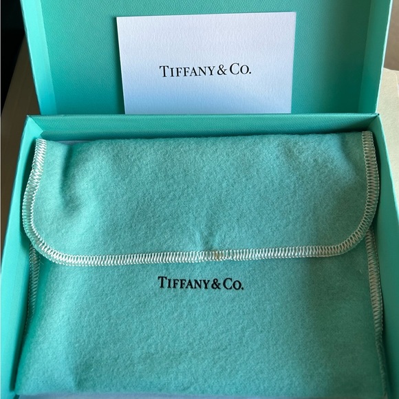 TIFFANY & CO BOXES & GIFT BAG - Picture 12 of 12